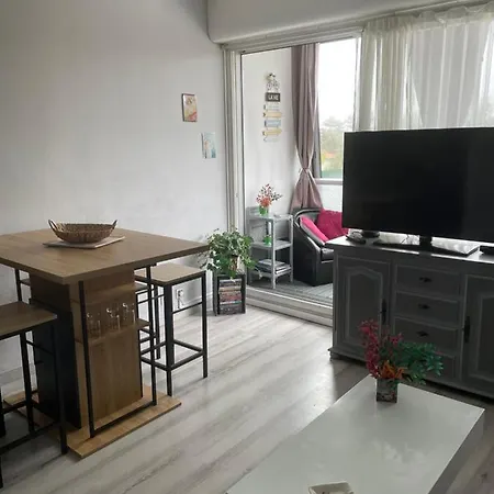 Le Pavillon - A 30 M De La كورسول-سور-مار