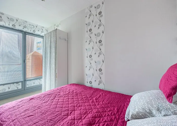 Le Pavillon - A 30 M De La Apartment *